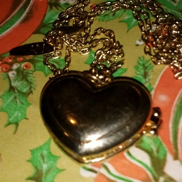 Beautiful NY Gold Tone Rhinestone Locket Necklace 32 Inch Chain Christmas Gifts - Picture 4 of 10